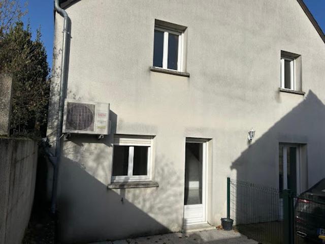 Location Maison 5 pièces 107 m2 Monnaie