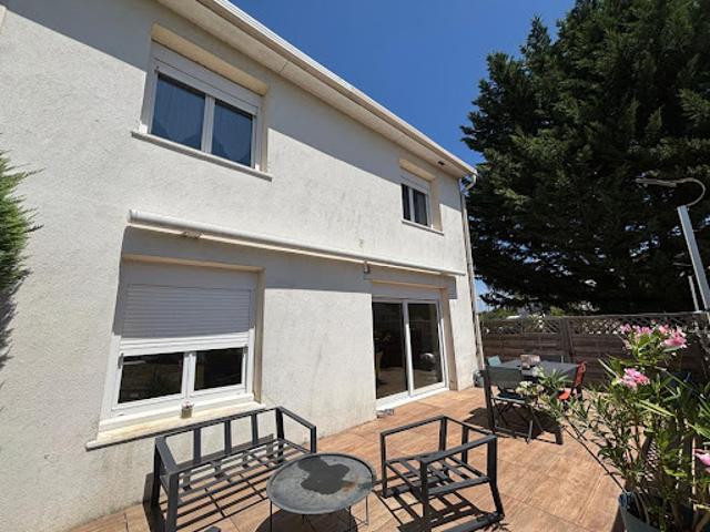 Location Maison 5 pièces 107 m2 Luynes