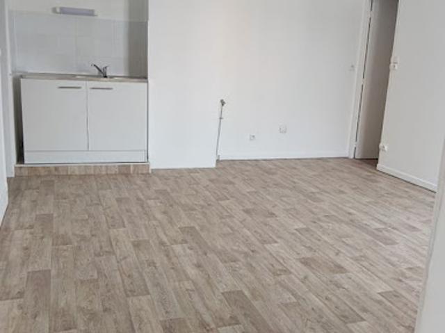 Location Maison 5 pièces 101 m2 Caudebec les elbeuf