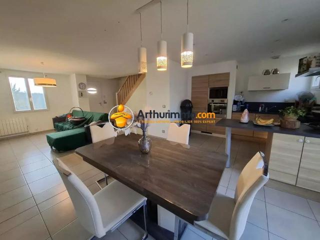 Location Maison 5 pièces 102 m2 à Pommeuse