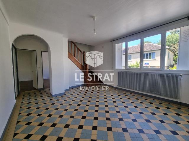 Location Maison 5 pièces 102m²