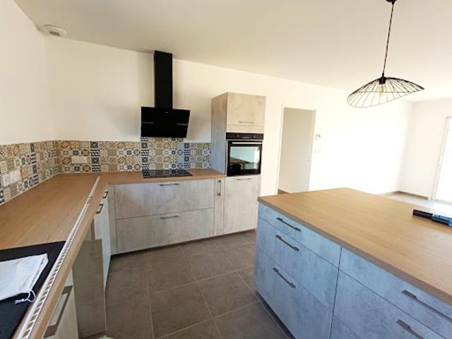 Location Maison 5 pièces 114 m2 Civrac de Blaye