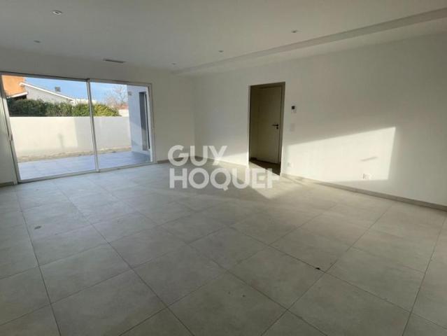 Location Maison 5 pièces 114m² LE SOLER 66270