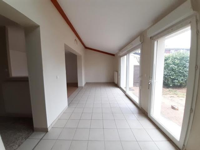 Location Maison 5 pièces 115 m2 Balan