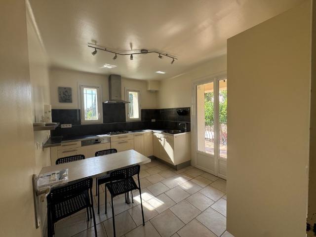 Location Maison 5 pièces 110m² VIDAUBAN 83550