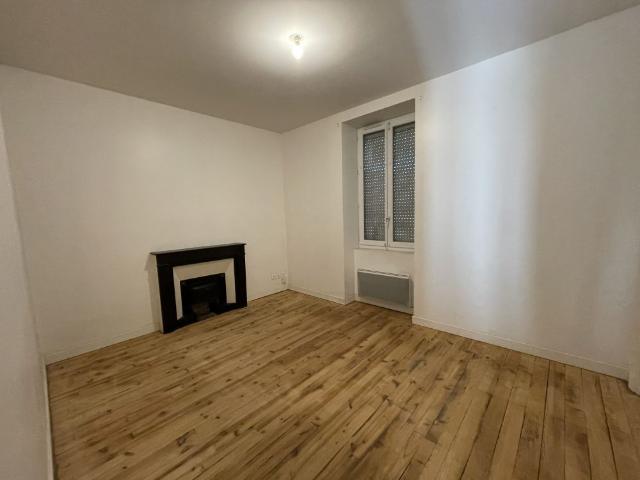 Location Maison 5 pièces 110m² ST PIERRE DE BOEUF 42520