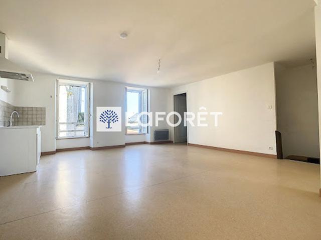 Location Maison 5 pièces 111.66 m2 Secondigny