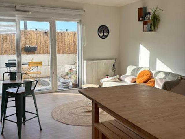 Location Maison 5 pièces 112 m2 Saint Jean de Gonville