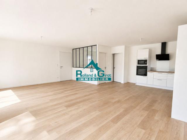 Location maison 5 pièces 113 m²