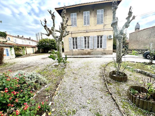 Location Maison 5 pièces 124 m2 Marseille 10ème