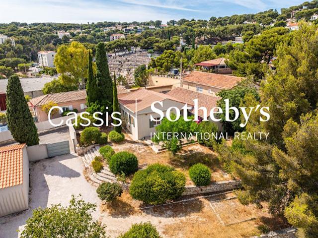 Location Maison 5 pièces 129 m2 Cassis
