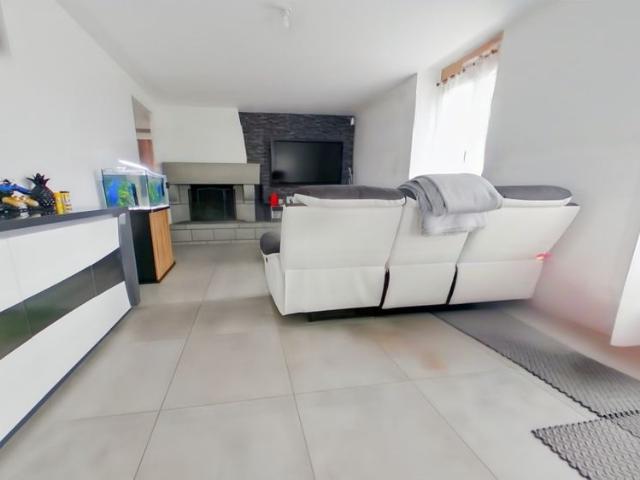 Location Maison 5 pièces 120m² MEZIERES SUR COUESNON 35140