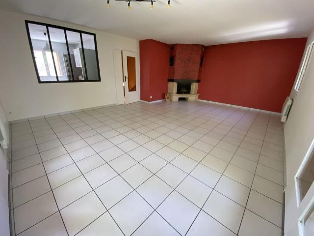 Location Maison 5 pièces 120m² OLEMPS 12510