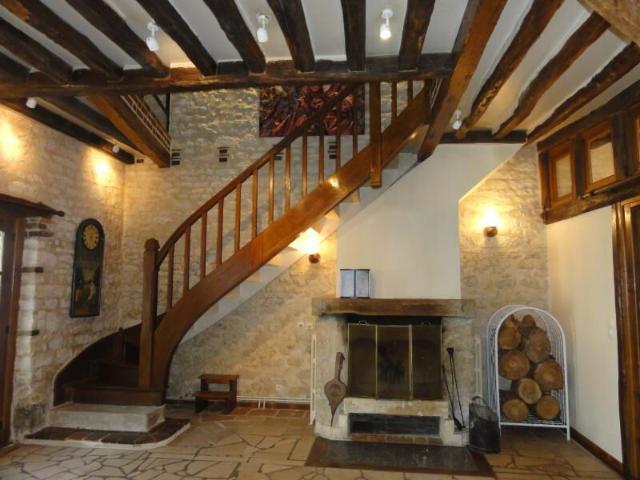 Location maison 5 pièces, 122.00m², Égleny