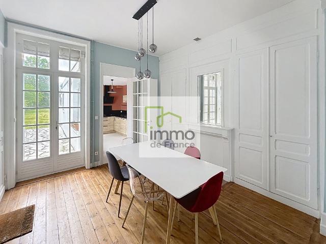 Location Maison 5 pièces 137m²