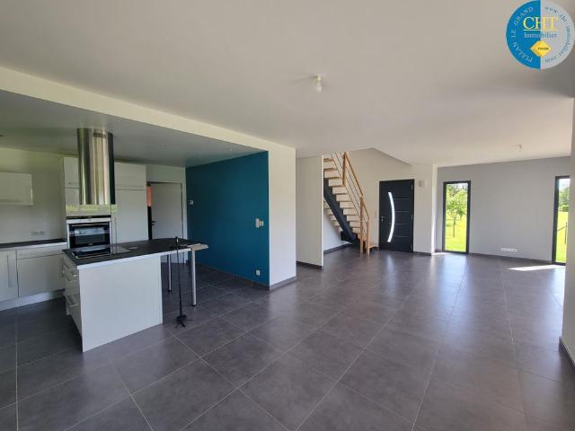Location Maison 5 pièces 138m² PLELAN LE GRAND 35380