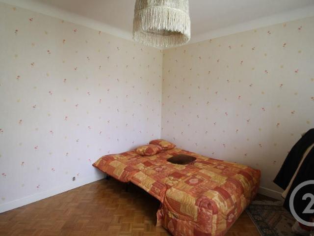 Location Maison 5 pièces 139m² GANNAT 03800