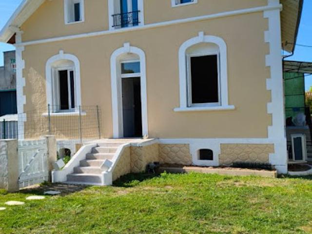 Location Maison 5 pièces 130 m2 Bergerac