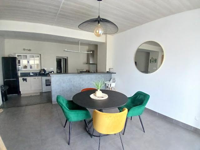 Location Maison 5 pièces 130 m2 Roumazières Loubert
