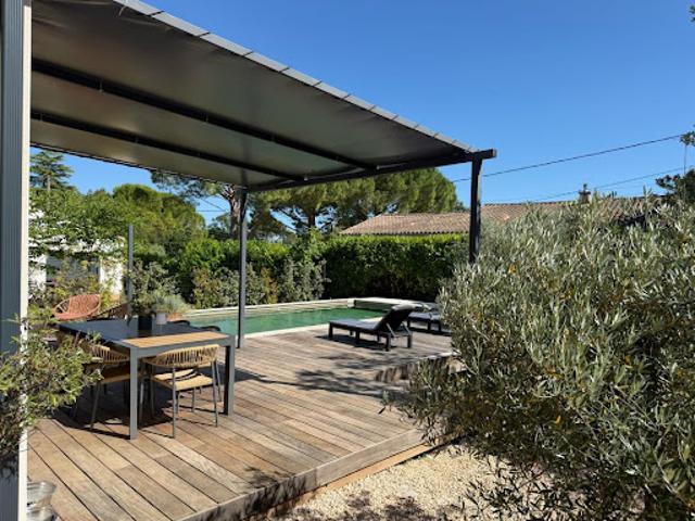 Location Maison 5 pièces 132 m2 Arpaillargues et Aureillac