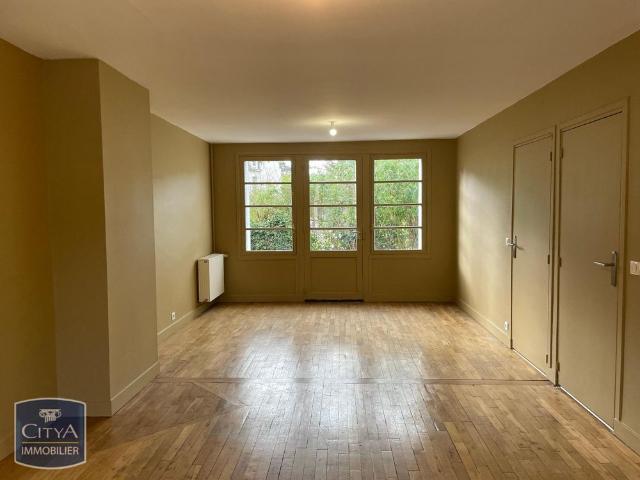 Location Maison 5 pièces 132m² CHINON 37500