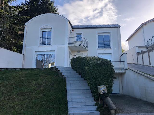 Location Maison 5 pièces 144 m2 Bry sur Marne