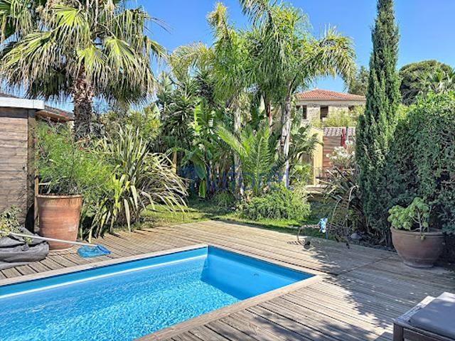Location Maison 5 pièces 145 m2 Carqueiranne
