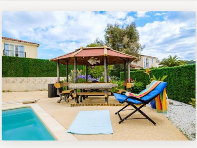 Location Maison 5 pièces 140 m2 Cannes la bocca