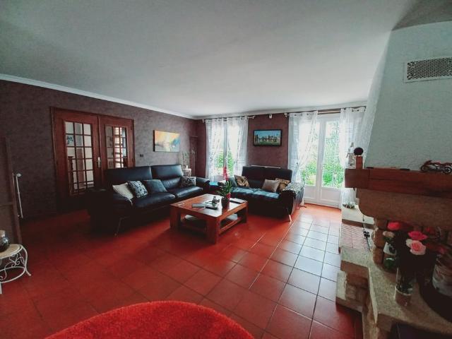 Location Maison 5 pièces 142m² ARPAJON 91290