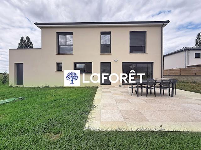 Location Maison 5 pièces 156 m2 Feucherolles