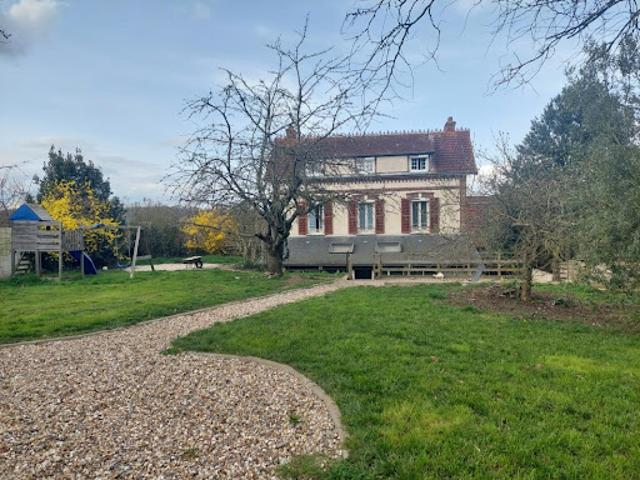 Location Maison 5 pièces 150 m2 Mesnils sur Iton