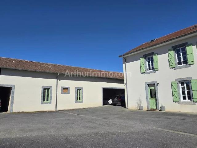 Location Maison 5 pièces 150 m2 à Ossun