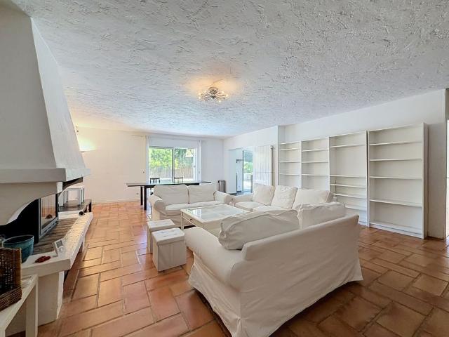 Location Maison 5 pièces 151m² VALBONNE 06560