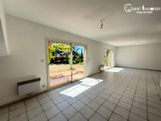 Location Maison 5 pièces 151m² ST CYR SUR MER 83270
