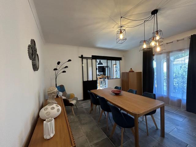 Maison 5 pièces Cabrières 186.66m² 1700€ à louer l'Adresse