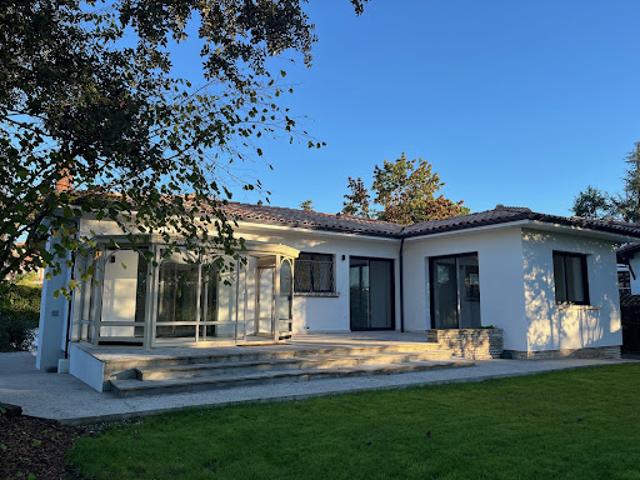 Location Maison 5 pièces 200 m2 Pessac
