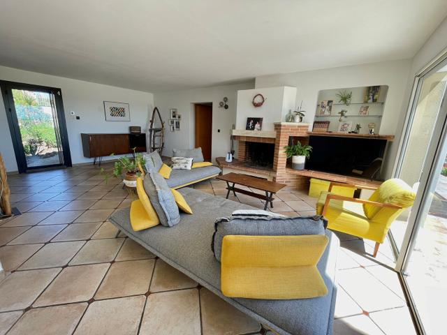 Maison 5 pièces L'Isle Jourdain 226.00m² 1995€ à louer l'Adresse
