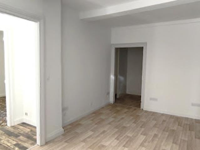 Location Maison 5 pièces 80 m2 Cers