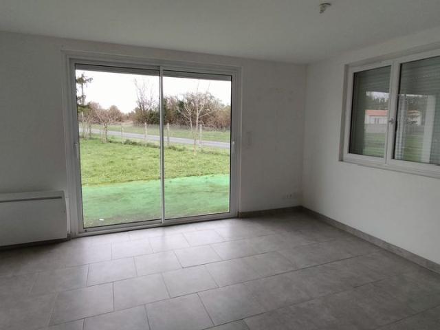 Location Maison 5 pièces 85m² MAUZE SUR LE MIGNON 79210
