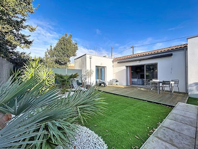 Location Maison 5 pièces 86.4 m2 Rochefort