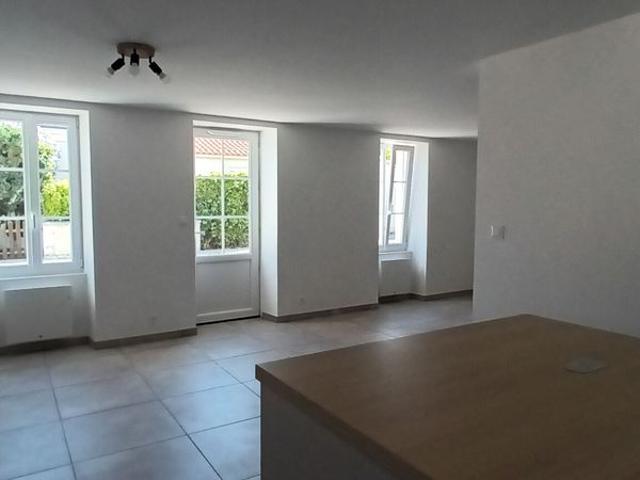 Location maison 5 pièces, 92.41m², Saint Nazaire sur Charente