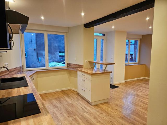 Location maison 5 pièces, 95.00m², Le Fraysse