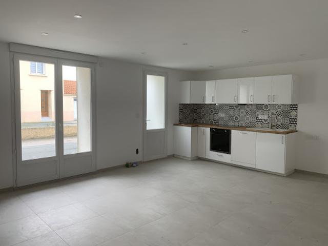 Location Maison 5 pièces 95 m2 La Copechagnière