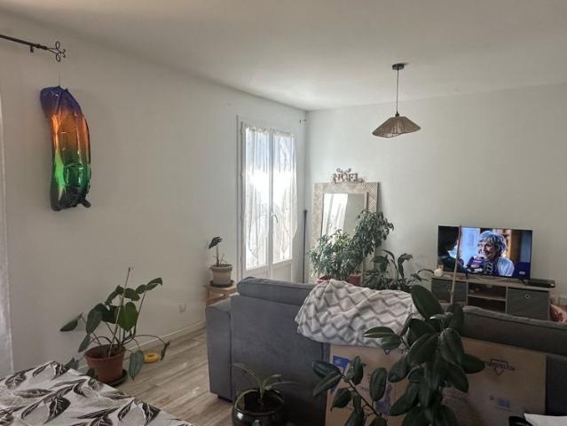 Location Maison 5 pièces 95m² COLOMBIERS 34440