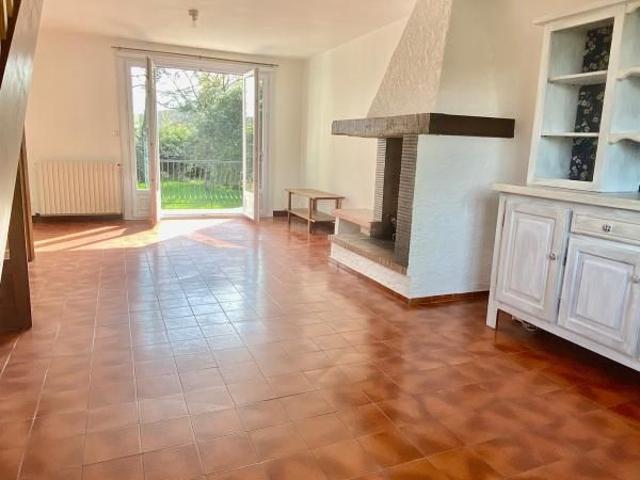 Location Maison 5 pièces 97m² AIRE SUR L ADOUR 40800