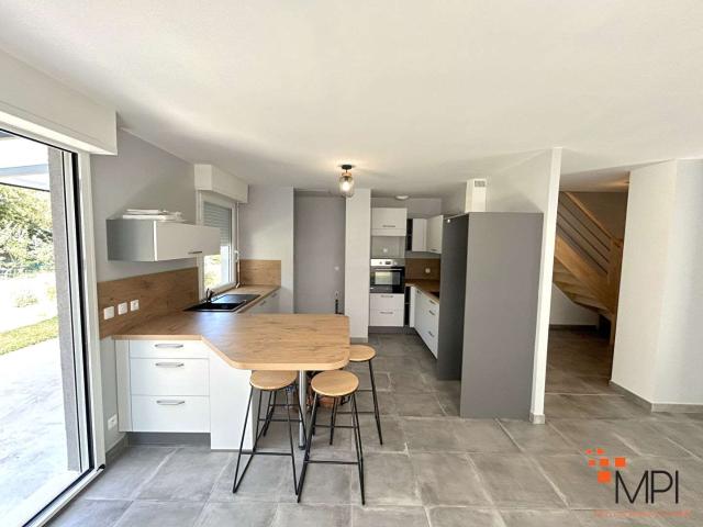 Location maison 5 pièces Cintré 35