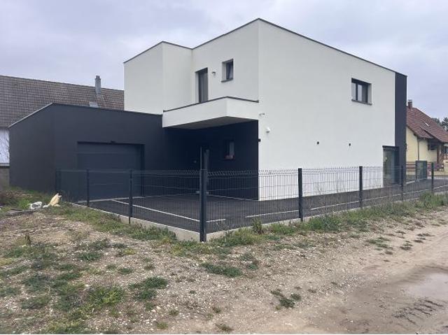 location Maison 5 pièces à Ste croix en plaine REF 369 26 IB