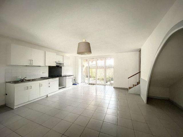 Location maison 5 pièces Anglade 33