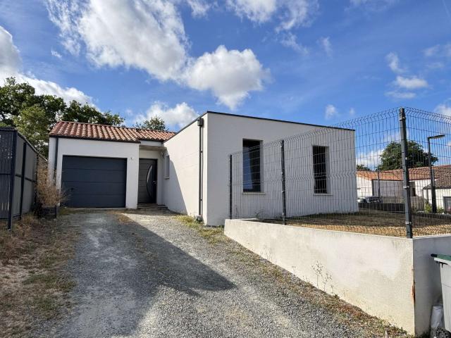 Location maison 5 pièces Aizenay 85