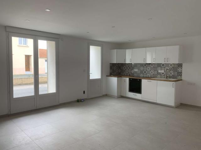 Location maison 5 pièces La Copechagnière 85